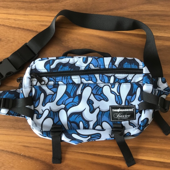 the hundreds fanny pack